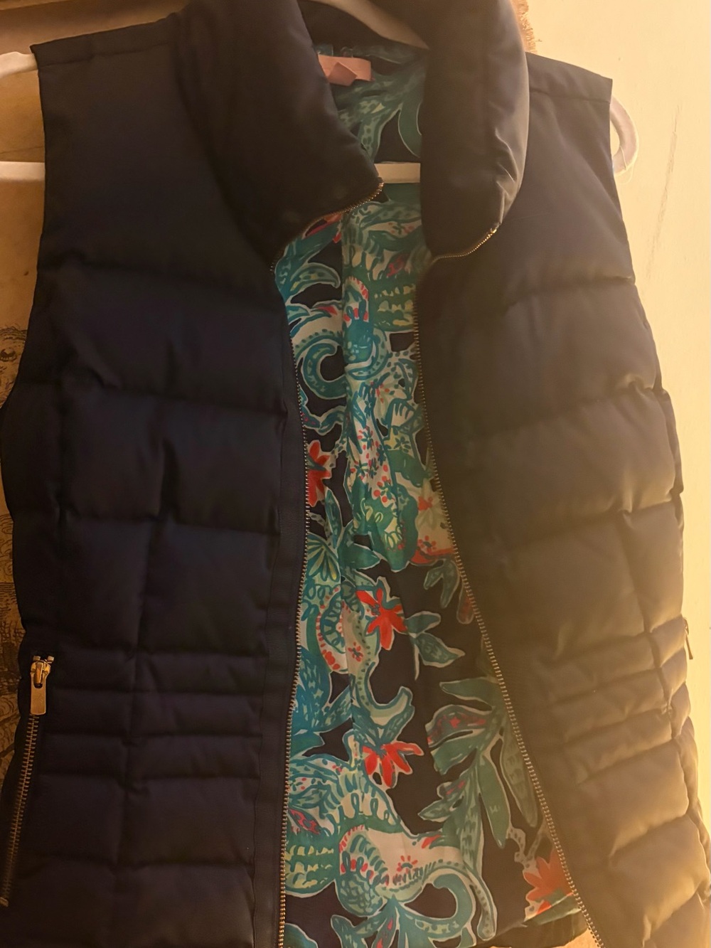 * Lilly Pulitzer Navy Quilted Down Puffer Vest SZ Medium *